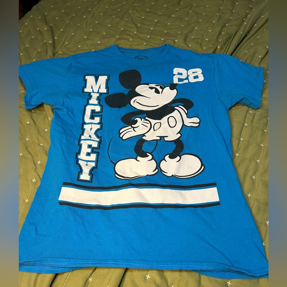 Mickey Mouse 28 Disney Brand Shirt Med